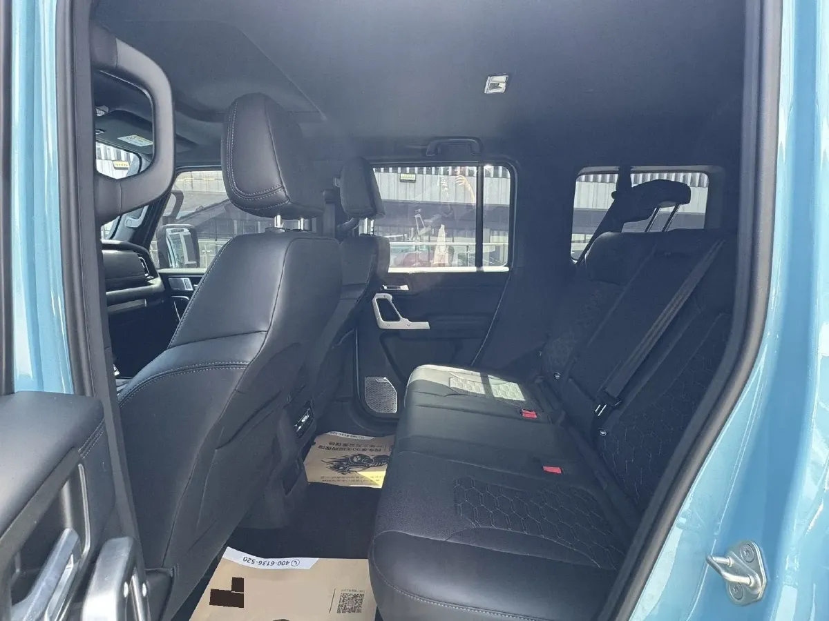 2025 212 212 T01 2.0T 252HP L4 8AT,autocango,china used car exporter,china ev exporter,chinese used car exporter,chinese used ev exporter