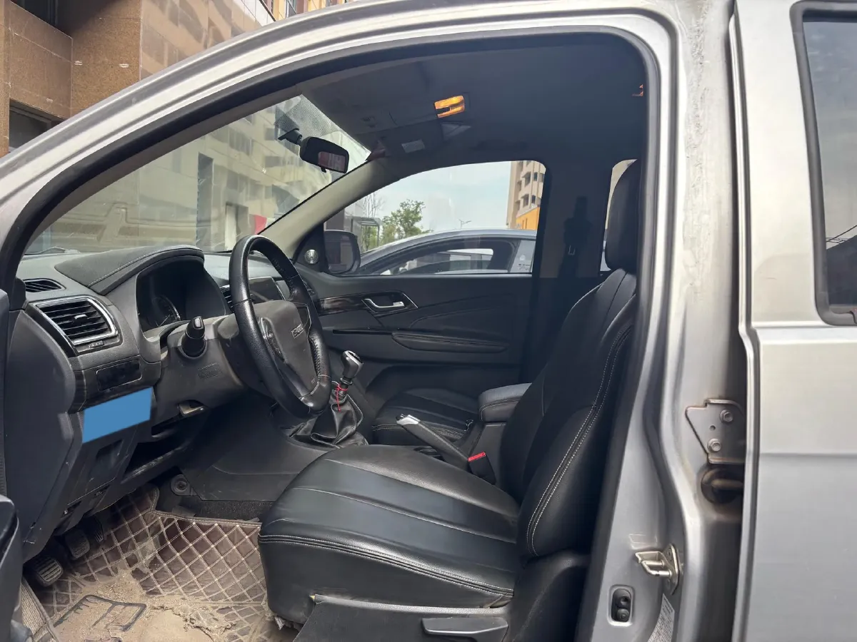 2020 Isuzu LingTuo 2.5T 150HP L4 6AT,autocango,china used car exporter,china ev exporter,chinese used car exporter,chinese used ev exporter