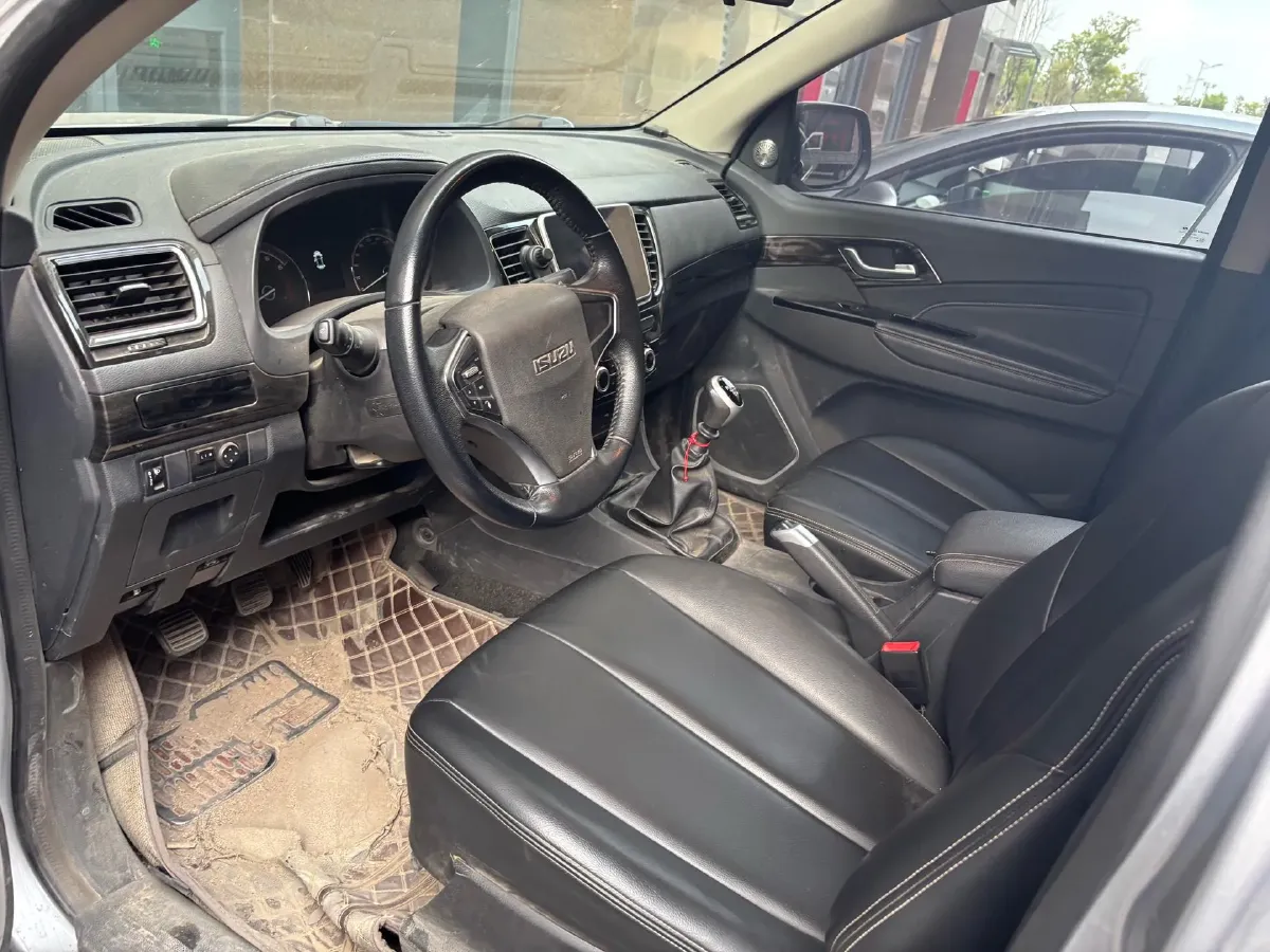 2020 Isuzu LingTuo 2.5T 150HP L4 6AT,autocango,china used car exporter,china ev exporter,chinese used car exporter,chinese used ev exporter
