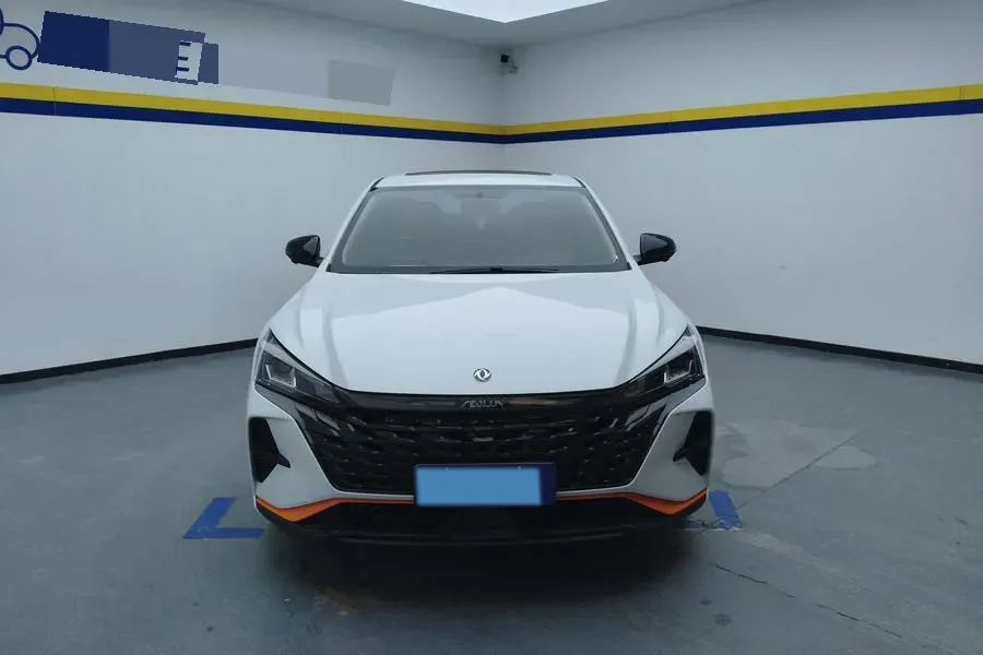 2023 DongFeng Aeolus YiXuan 1.5L 125HP L4 6DCT,autocango,china used car exporter,china ev exporter,chinese used car exporter,chinese used ev exporter