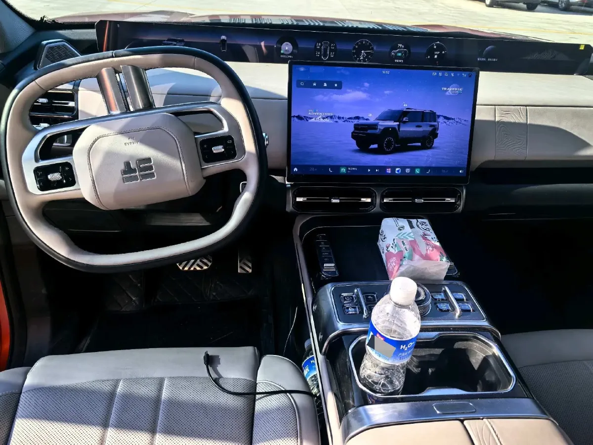 2025 Jetour Zongheng G700 2.0T 211HP L4 2DHT PHEV,autocango,china used car exporter,china ev exporter,chinese used car exporter,chinese used ev exporter