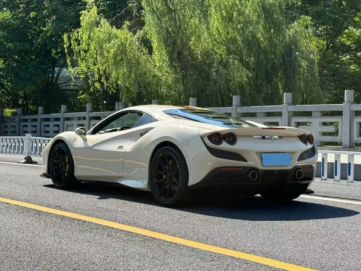 2019 Aston Martin DB11 5.2T 639HP V12 8AT,autocango,china used car exporter,china ev exporter,chinese used car exporter,chinese used ev exporter