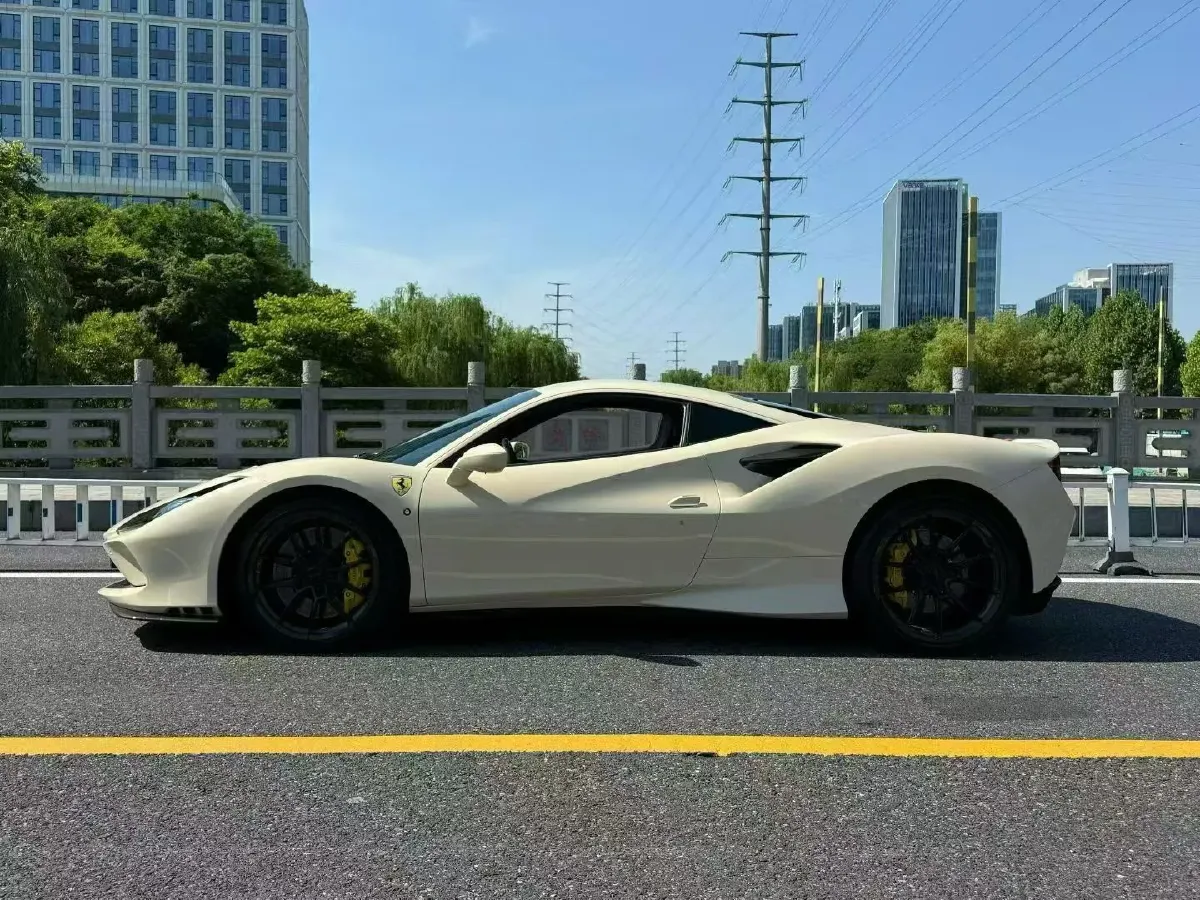 2019 Aston Martin DB11 5.2T 639HP V12 8AT,autocango,china used car exporter,china ev exporter,chinese used car exporter,chinese used ev exporter