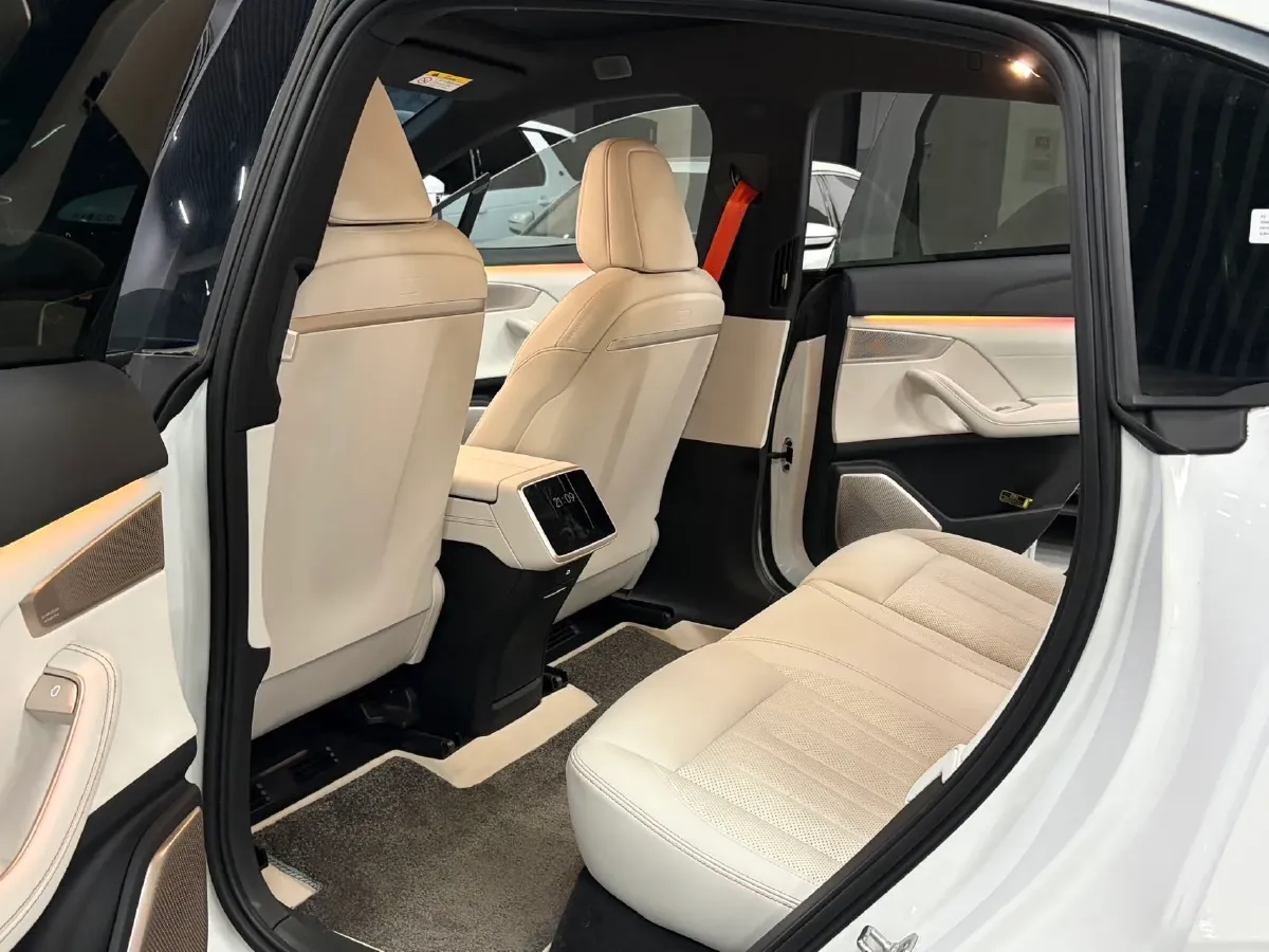 2024 ONVO L60 BEV 60KWH,autocango,china used car exporter,china ev exporter,chinese used car exporter,chinese used ev exporter