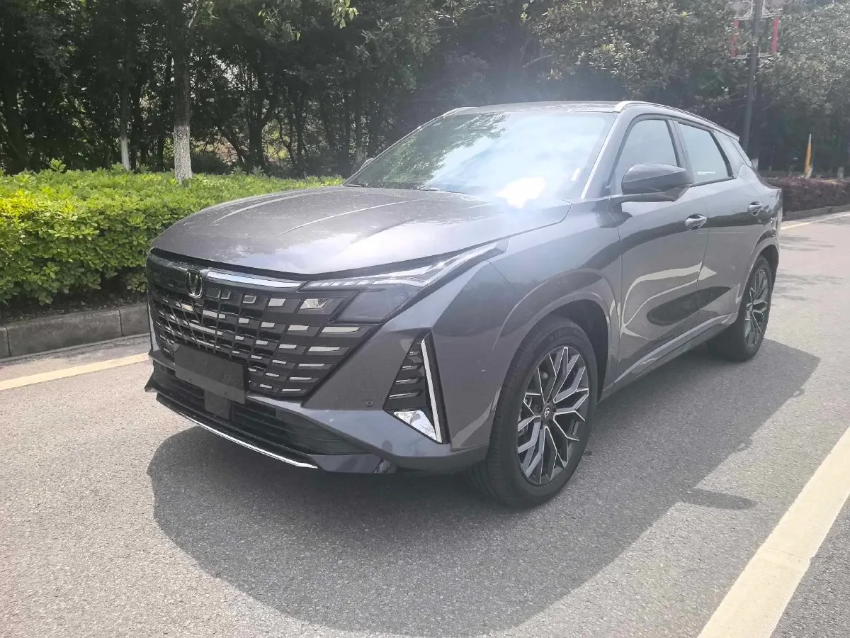 2025 ChangAn UNI-Z 1.5L 98HP L4 E-CVT PHEV,autocango,china used car exporter,china ev exporter,chinese used car exporter,chinese used ev exporter