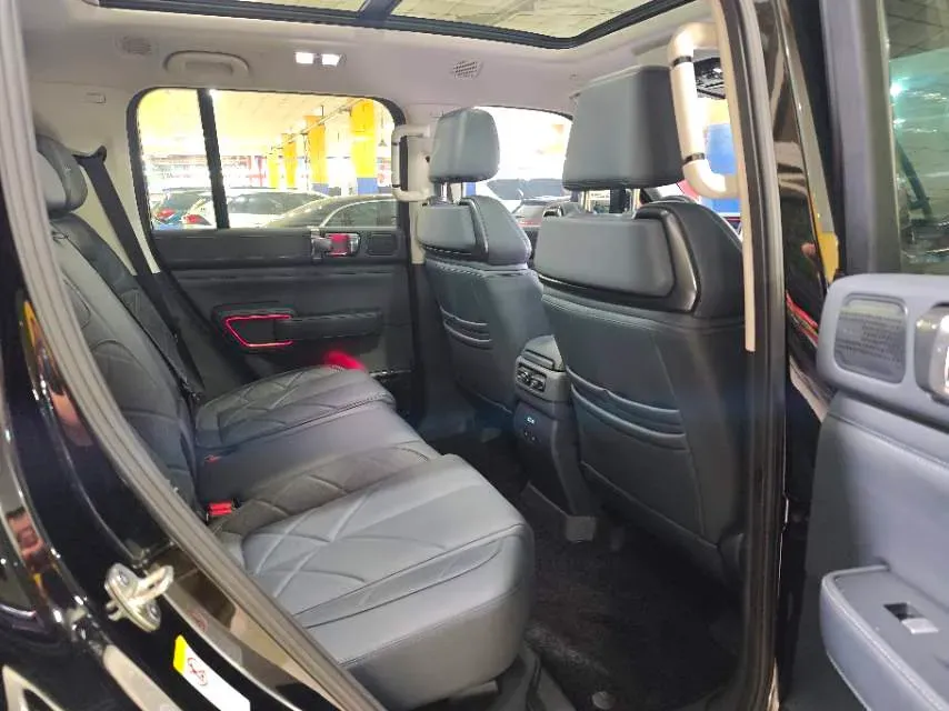 2023 FangChengBao Bao 5 1.5T 194HP L4 E-CVT PHEV 31.8KWH,autocango,china used car exporter,china ev exporter,chinese used car exporter,chinese used ev exporter
