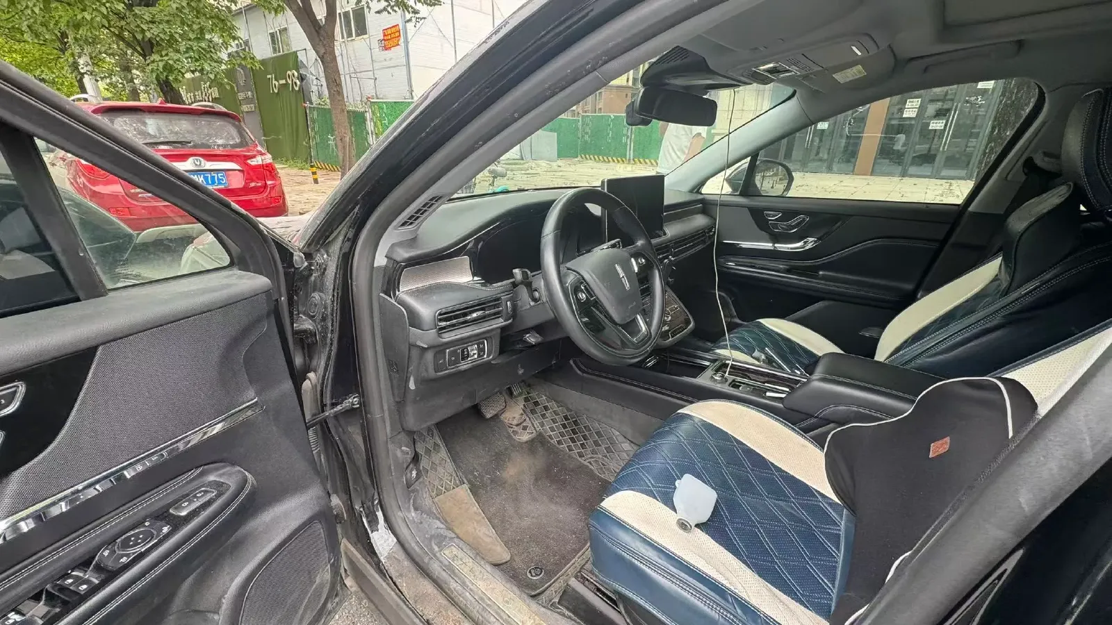 2021 Lincoln Corsair 2.0T 245HP L4 8AT,autocango,china used car exporter,china ev exporter,chinese used car exporter,chinese used ev exporter