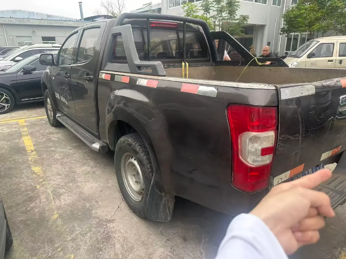 2018 Isuzu Taga 3.0T 131HP L4 5MT,autocango,china used car exporter,china ev exporter,chinese used car exporter,chinese used ev exporter