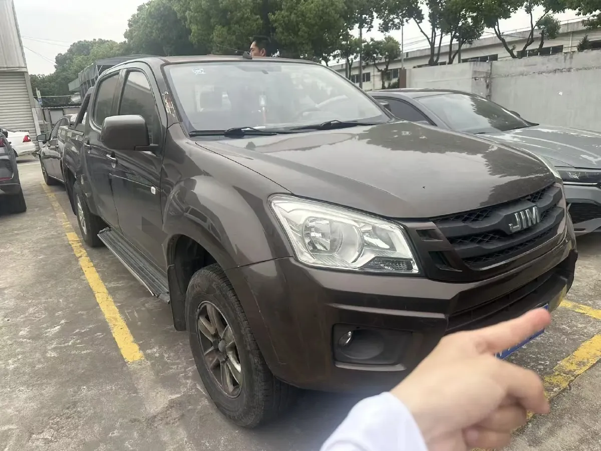 2018 Isuzu Taga 3.0T 131HP L4 5MT,autocango,china used car exporter,china ev exporter,chinese used car exporter,chinese used ev exporter