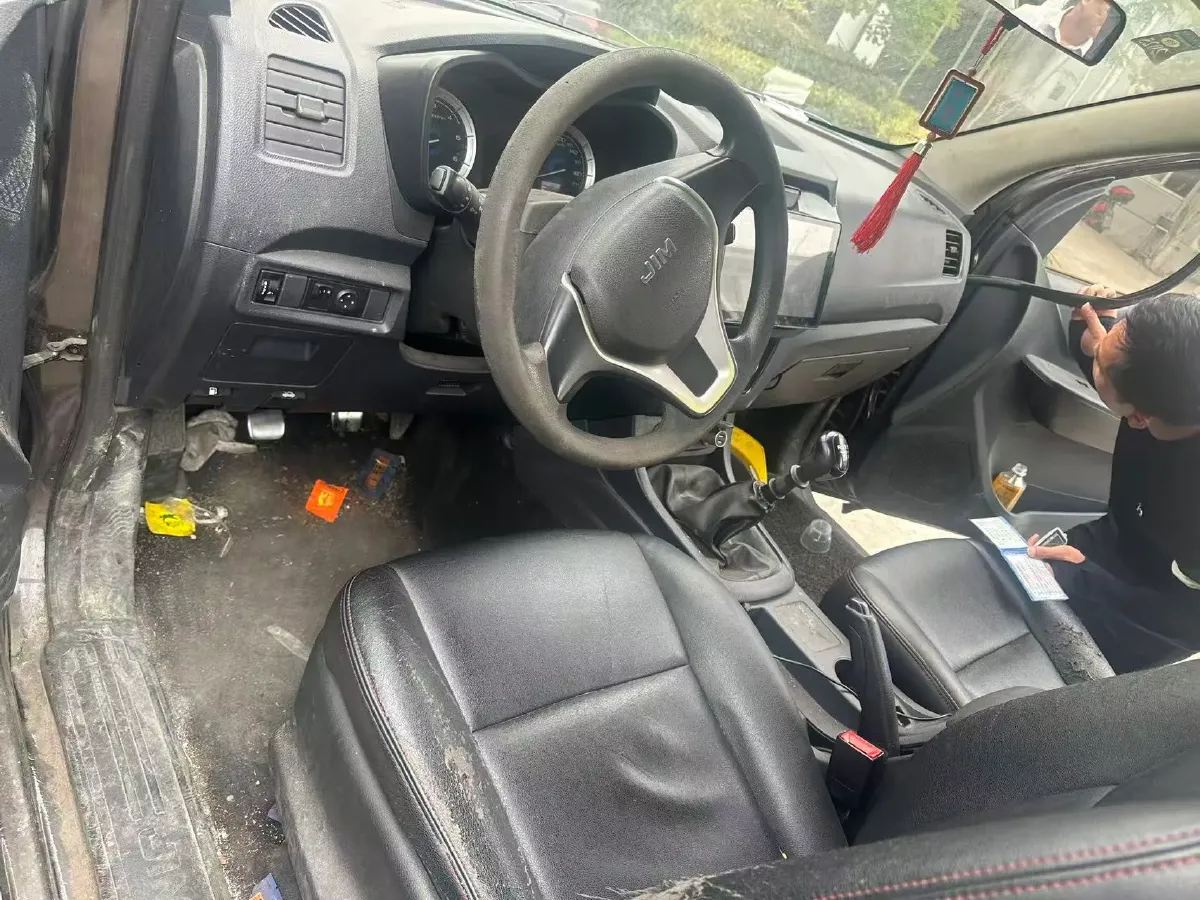 2018 Isuzu Taga 3.0T 131HP L4 5MT,autocango,china used car exporter,china ev exporter,chinese used car exporter,chinese used ev exporter