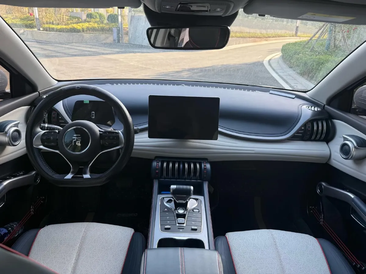 2022 Roewe RX5 MAX 1.5T 181HP L4 6AT,autocango,china used car exporter,china ev exporter,chinese used car exporter,chinese used ev exporter