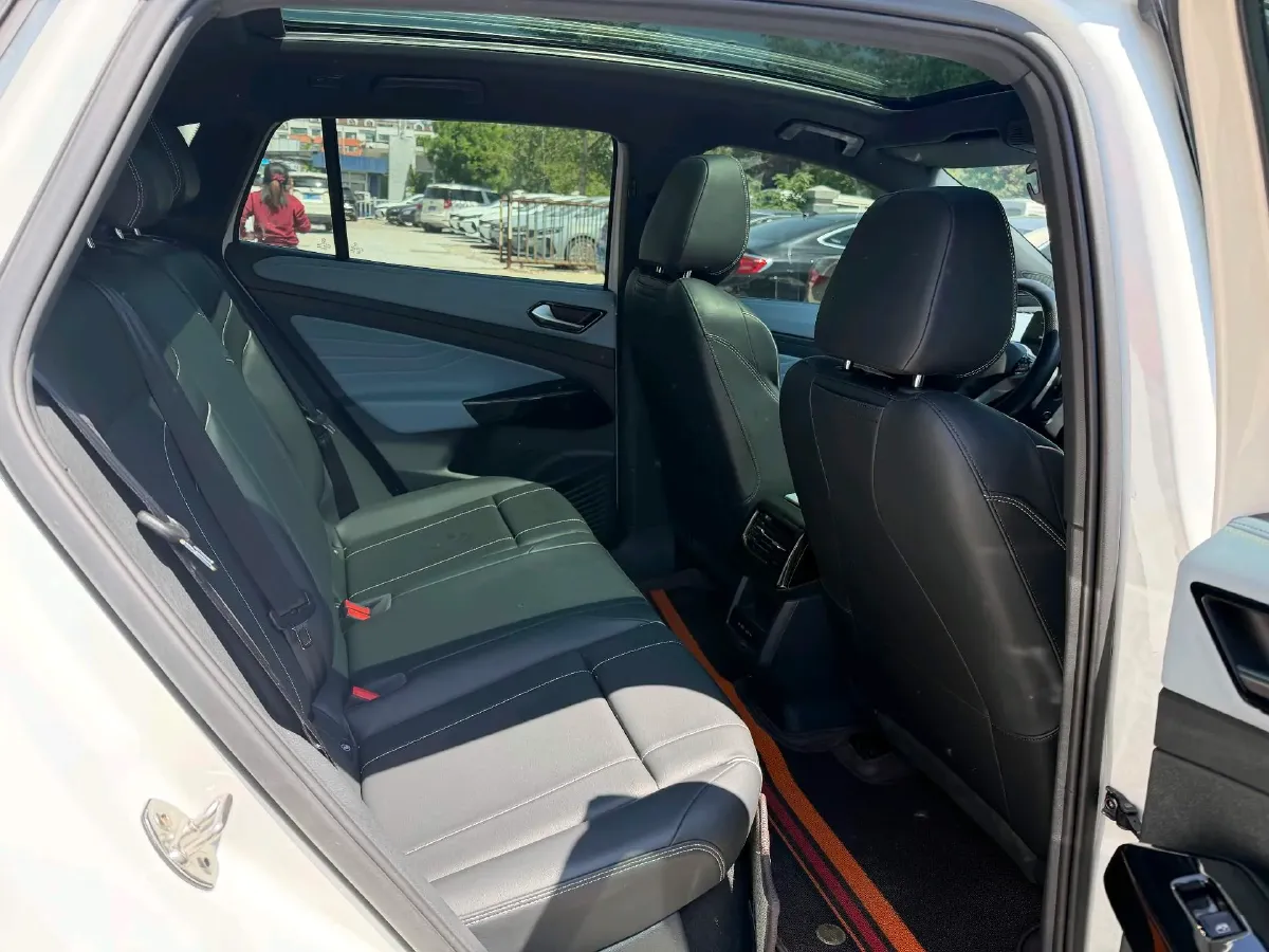 2024 Volkswagen ID.4 X BEV 52.8KWH,autocango,china used car exporter,china ev exporter,chinese used car exporter,chinese used ev exporter