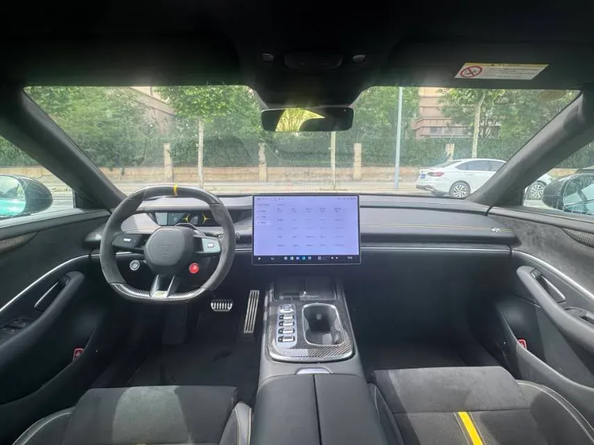 2025 MI SU7 Ultra BEV 93.7KWH,autocango,china used car exporter,china ev exporter,chinese used car exporter,chinese used ev exporter