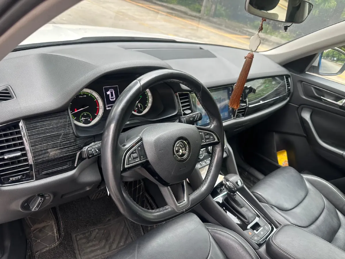 2018 Skoda Kodiak 1.8T 180HP L4 7DCT,autocango,china used car exporter,china ev exporter,chinese used car exporter,chinese used ev exporter