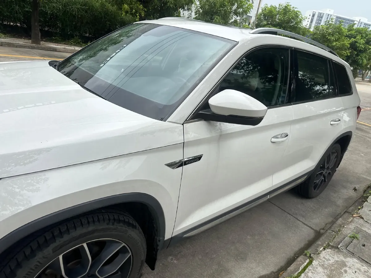 2018 Skoda Kodiak 1.8T 180HP L4 7DCT,autocango,china used car exporter,china ev exporter,chinese used car exporter,chinese used ev exporter