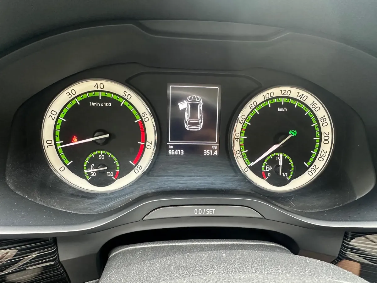 2018 Skoda Kodiak 1.8T 180HP L4 7DCT,autocango,china used car exporter,china ev exporter,chinese used car exporter,chinese used ev exporter