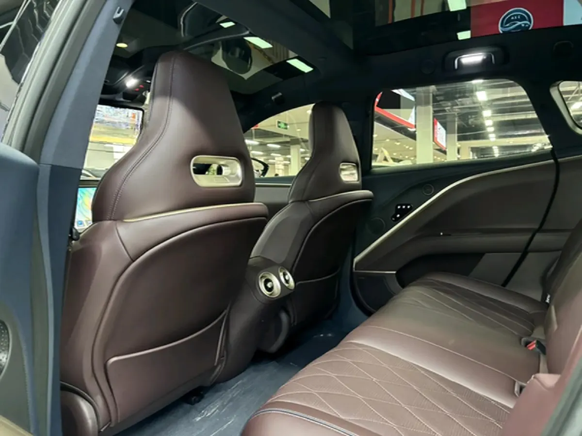 2025 Avatr 11 1.5T 156HP L4 REEV 39.05KWH,autocango,china used car exporter,china ev exporter,chinese used car exporter,chinese used ev exporter