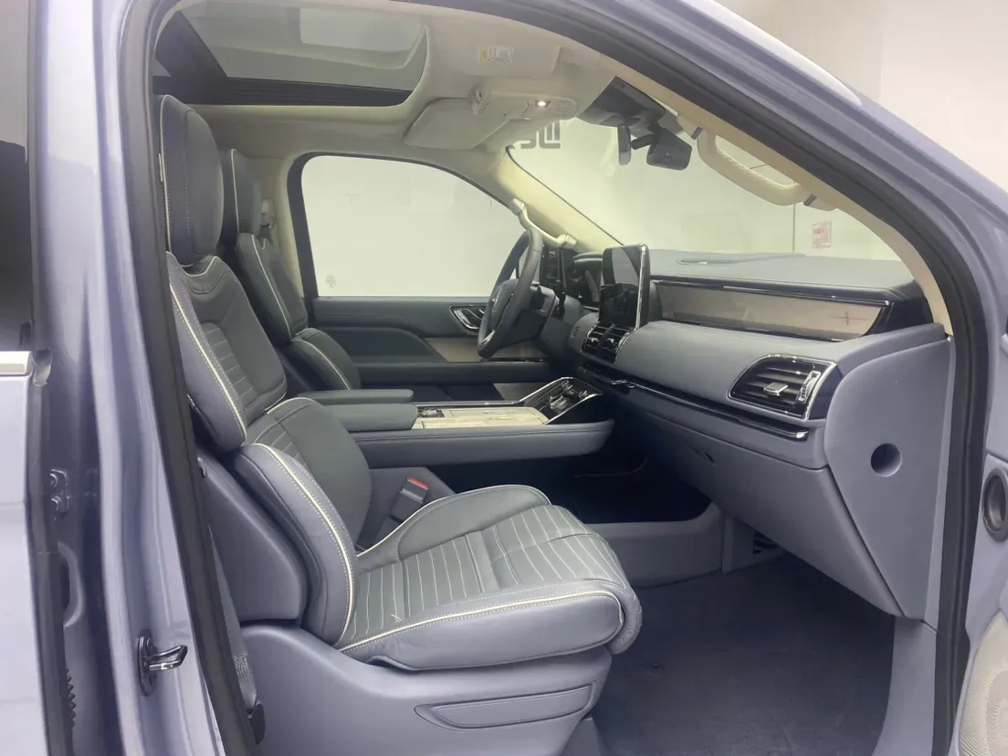 2020 Lincoln Navigator 3.5T 388HP V6 10AT,autocango,china used car exporter,china ev exporter,chinese used car exporter,chinese used ev exporter