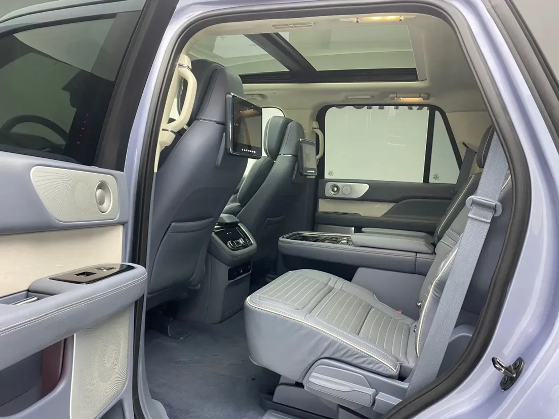 2020 Lincoln Navigator 3.5T 388HP V6 10AT,autocango,china used car exporter,china ev exporter,chinese used car exporter,chinese used ev exporter