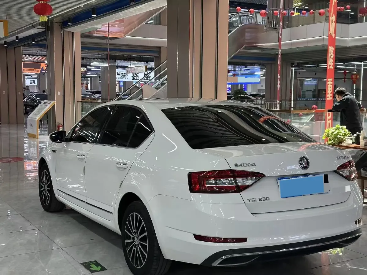 2018 Skoda Octavia 1.2T 116HP L4 7DCT,autocango,china used car exporter,china ev exporter,chinese used car exporter,chinese used ev exporter