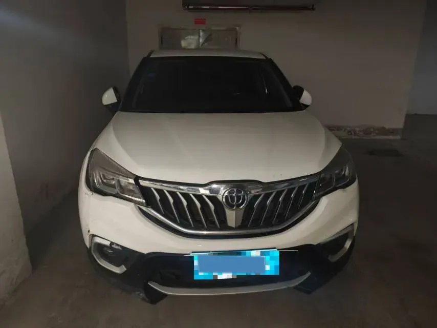 2017 Brilliance Auto V3 1.5L 112HP L4 5AT,autocango,china used car exporter,china ev exporter,chinese used car exporter,chinese used ev exporter