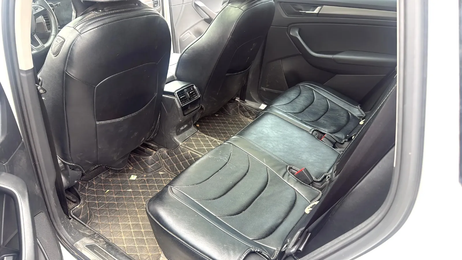 2018 Skoda Kodiak 2.0T 186HP L4 7DCT,autocango,china used car exporter,china ev exporter,chinese used car exporter,chinese used ev exporter