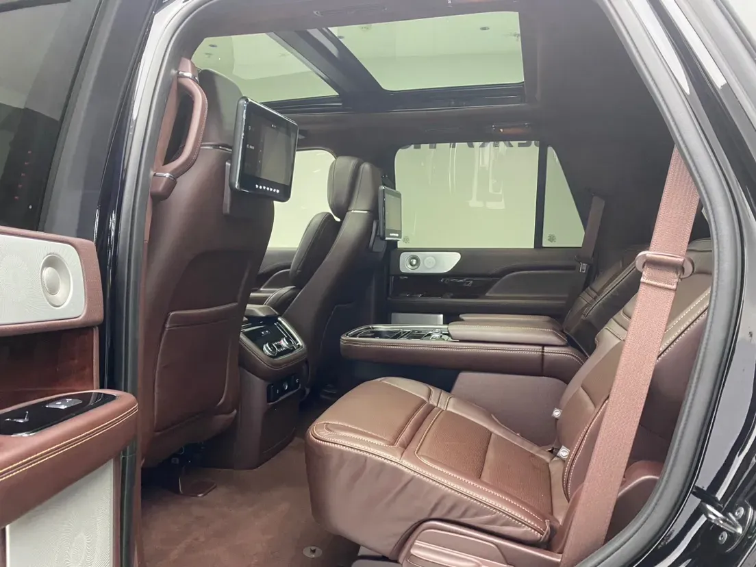 2020 Lincoln Navigator 3.5T 388HP V6 10AT,autocango,china used car exporter,china ev exporter,chinese used car exporter,chinese used ev exporter