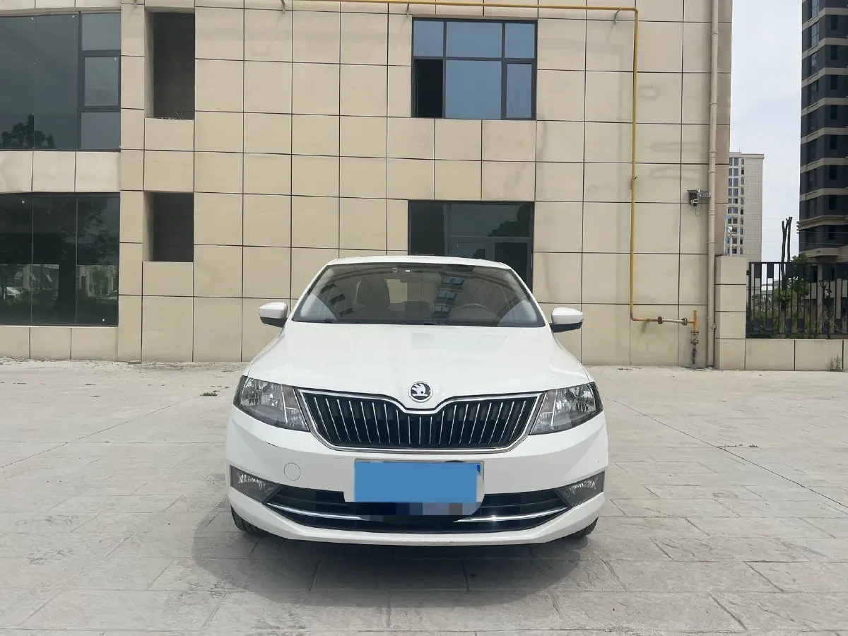 2019 SWM G01 1.5T 156HP L4 6AT,autocango,china used car exporter,china ev exporter,chinese used car exporter,chinese used ev exporter