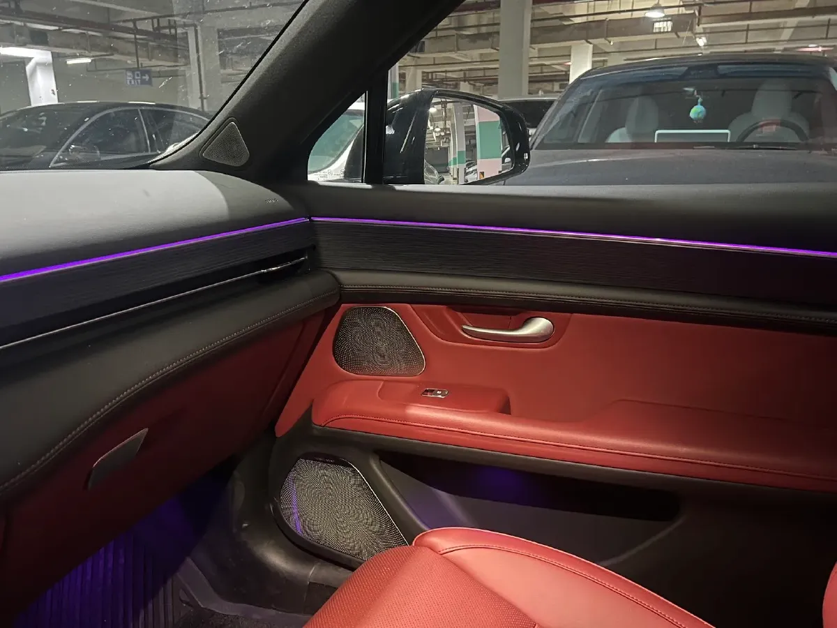 2025 AITO AITO M5 1.5T 152HP L4 REEV 42KWH,autocango,china used car exporter,china ev exporter,chinese used car exporter,chinese used ev exporter