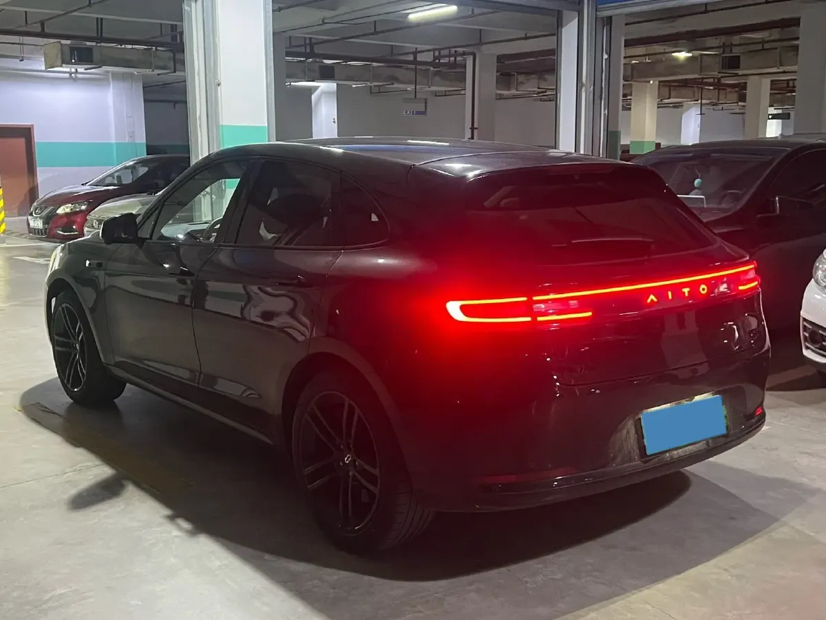 2025 AITO AITO M5 1.5T 152HP L4 REEV 42KWH,autocango,china used car exporter,china ev exporter,chinese used car exporter,chinese used ev exporter