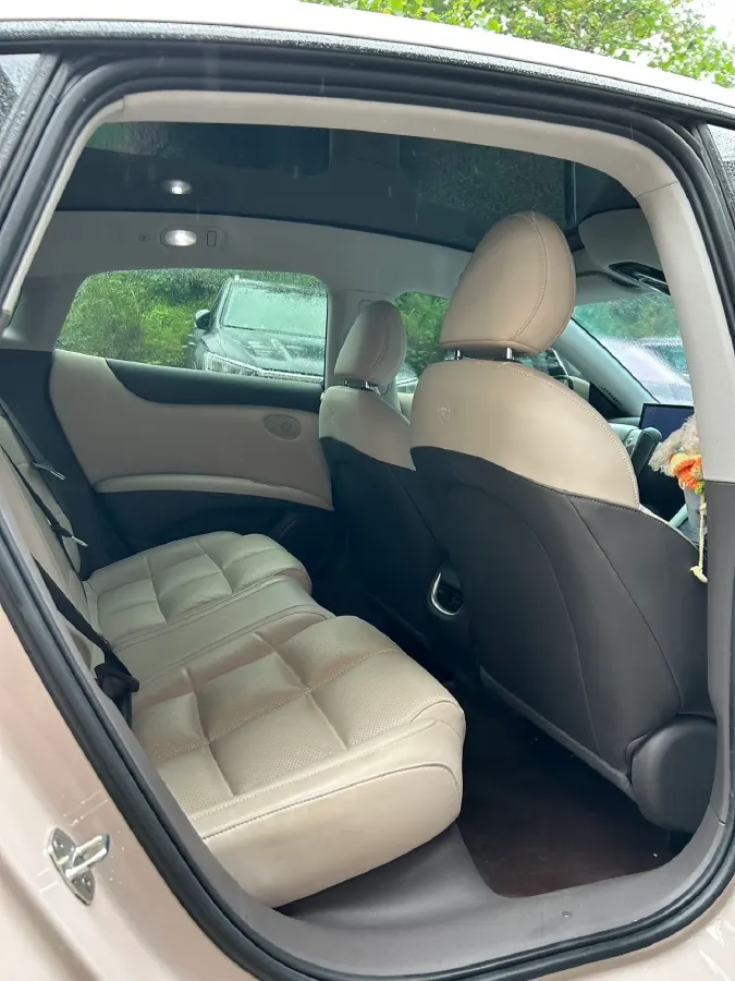 2024 IM L6 BEV 75KWH,autocango,china used car exporter,china ev exporter,chinese used car exporter,chinese used ev exporter