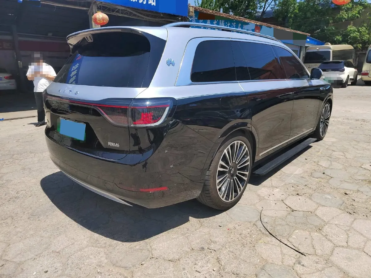 2025 AITO AITO M9 REEV 160HP REEV 52KWH,autocango,china used car exporter,china ev exporter,chinese used car exporter,chinese used ev exporter