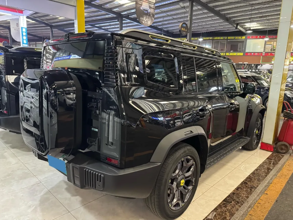 2024 Jetour ShanHai TravellerC-DM 1.5T 156HP L4 3DHT PHEV 43.24KWH,autocango,china used car exporter,china ev exporter,chinese used car exporter,chinese used ev exporter