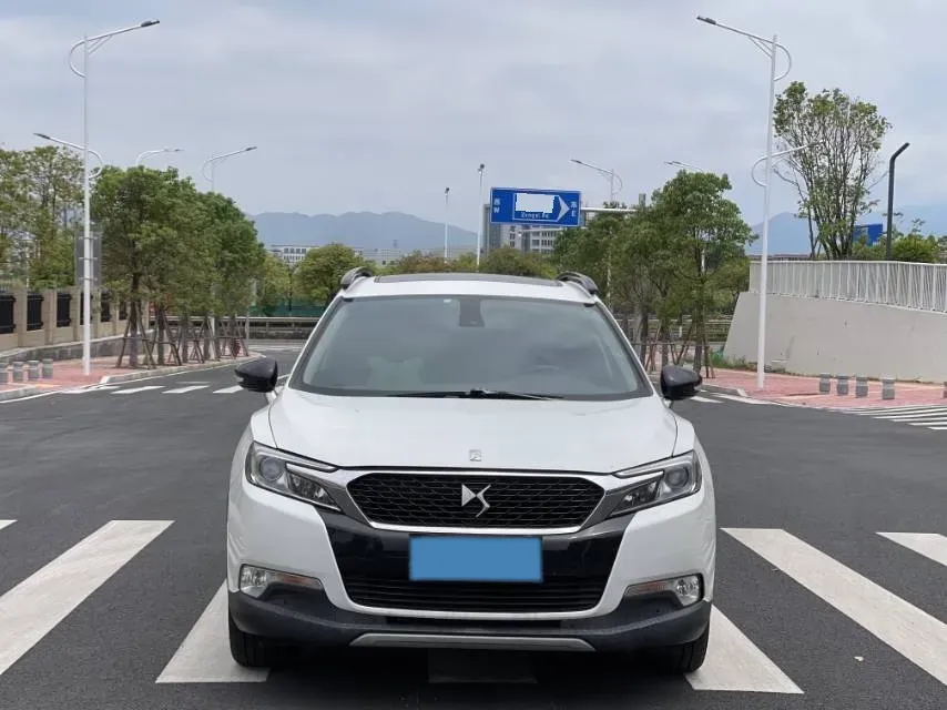 2017 DS 6 1.6T 167HP L4 6AT,autocango,china used car exporter,china ev exporter,chinese used car exporter,chinese used ev exporter