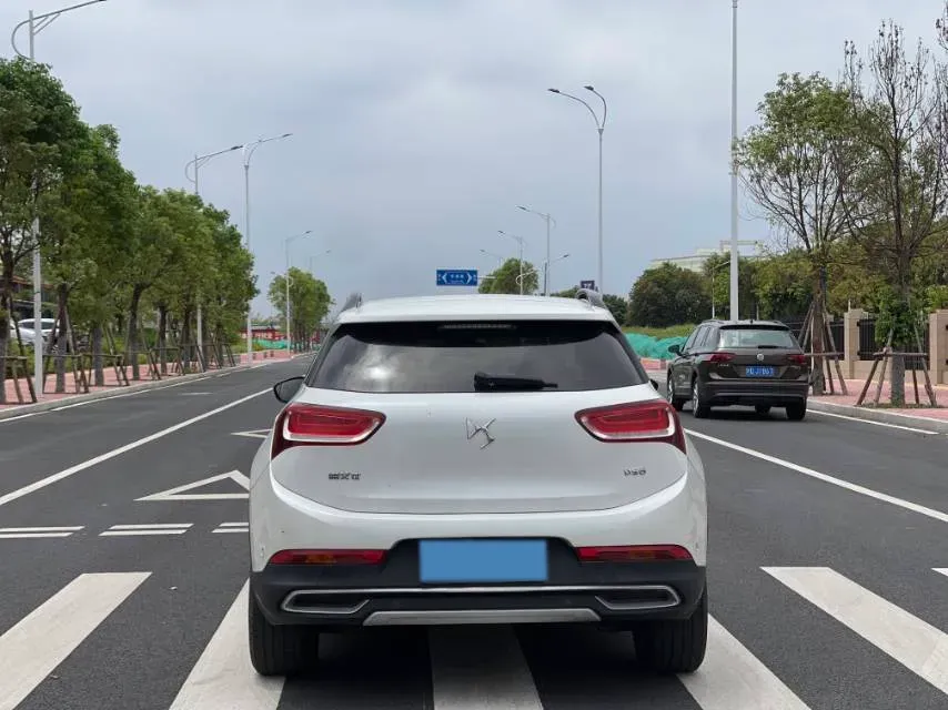2017 DS 6 1.6T 167HP L4 6AT,autocango,china used car exporter,china ev exporter,chinese used car exporter,chinese used ev exporter