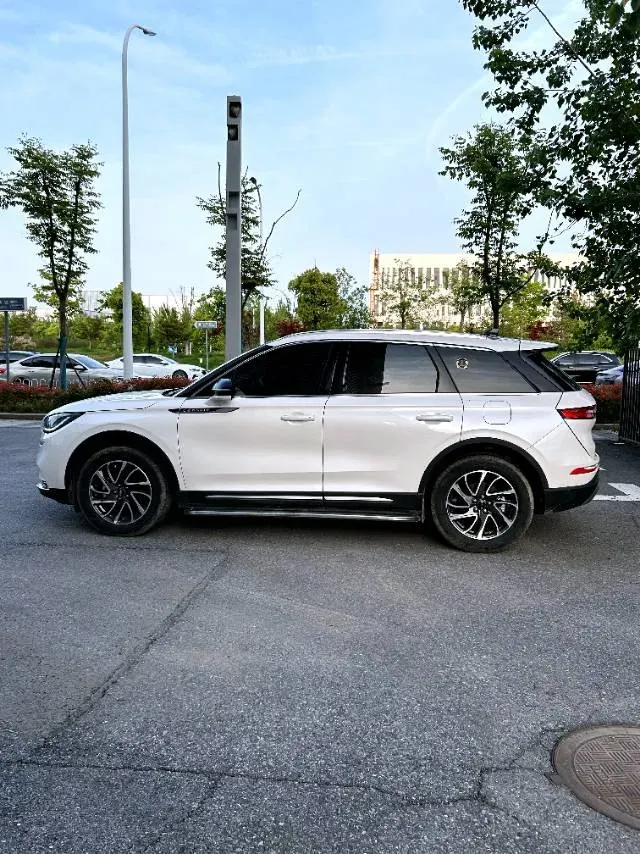 2021 Lincoln Corsair 2.0T 245HP L4 8AT,autocango,china used car exporter,china ev exporter,chinese used car exporter,chinese used ev exporter