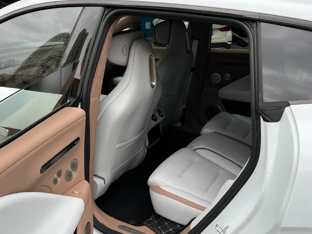 2024 Avatr 07 1.5T 156HP L4 REEV 39.05KWH,autocango,china used car exporter,china ev exporter,chinese used car exporter,chinese used ev exporter