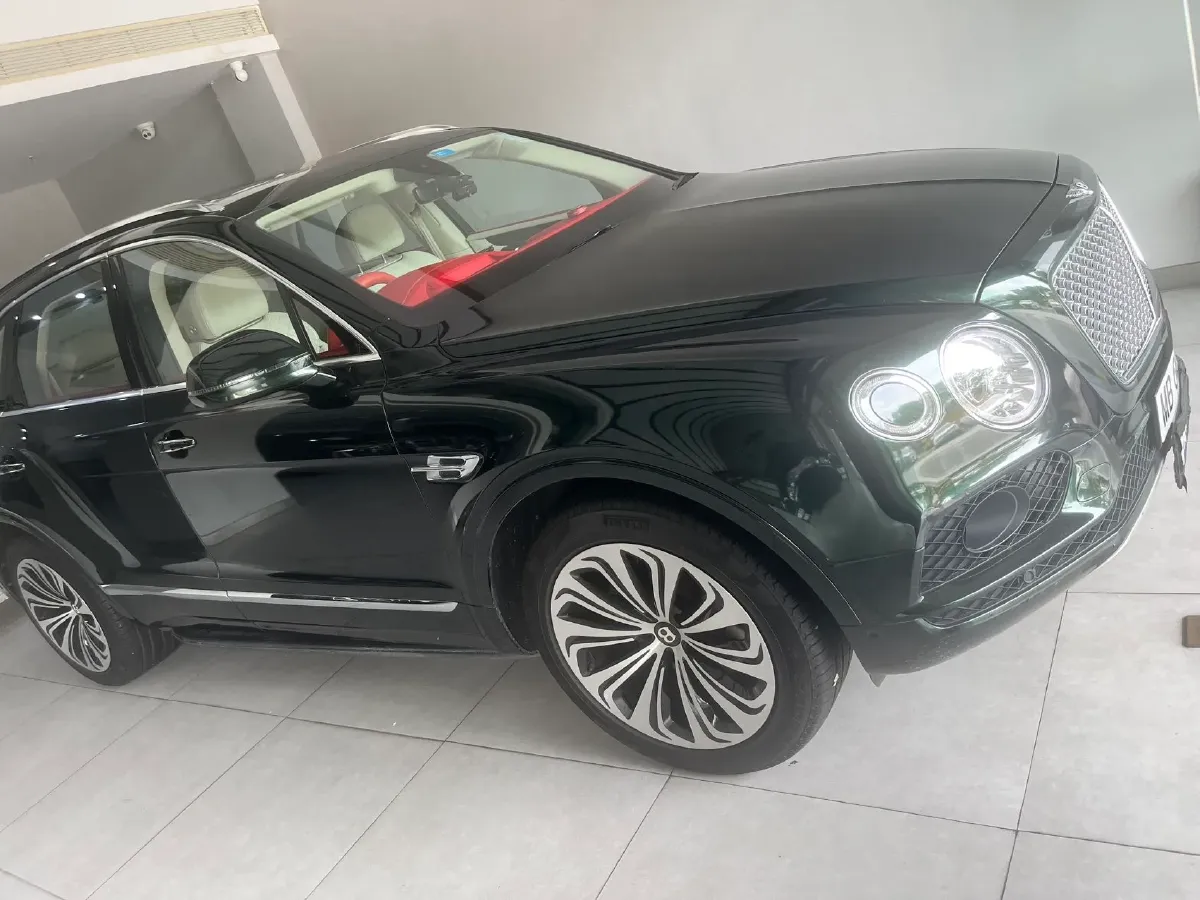 2017 Bentley Bentayga 6.0T 608HP W12 8AT,autocango,china used car exporter,china ev exporter,chinese used car exporter,chinese used ev exporter