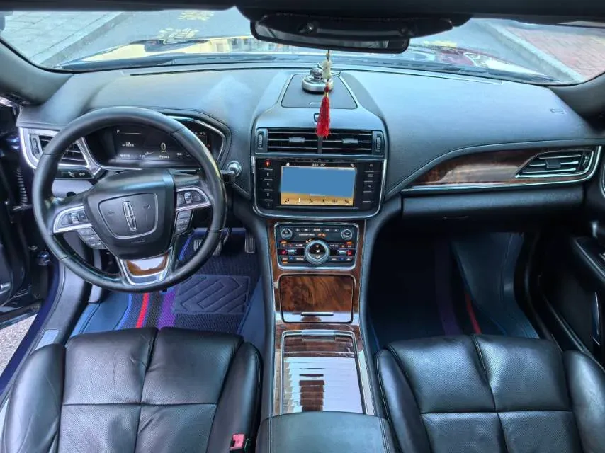 2017 Lincoln Continental 2.0T 261HP L4 6AT,autocango,china used car exporter,china ev exporter,chinese used car exporter,chinese used ev exporter