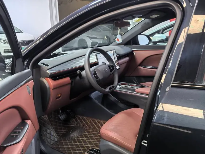 2026 ARCFOX αT5 REEV 105HP REEV,autocango,china used car exporter,china ev exporter,chinese used car exporter,chinese used ev exporter