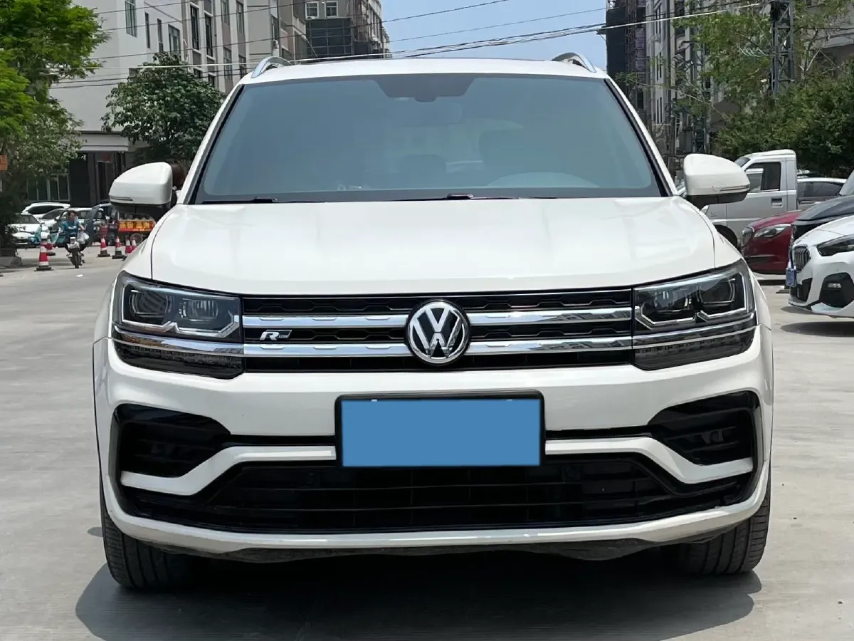 2019 MINI MINI 1.5T 102HP L3 7DCT,autocango,china used car exporter,china ev exporter,chinese used car exporter,chinese used ev exporter