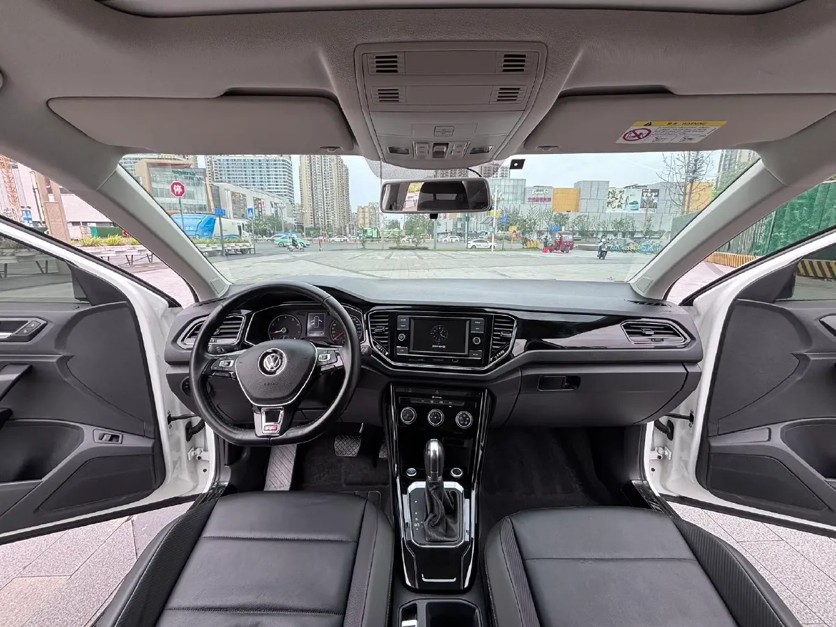 2018 Jeep Renegade 2.0L 155HP L4 9AT,autocango,china used car exporter,china ev exporter,chinese used car exporter,chinese used ev exporter