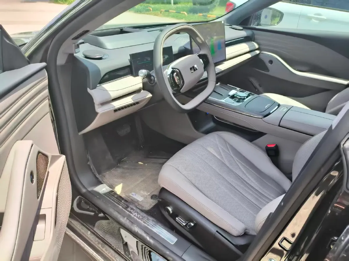 2026 SinoTruck VGV PioneerV 2.0T 156HP L4 8AT,autocango,china used car exporter,china ev exporter,chinese used car exporter,chinese used ev exporter