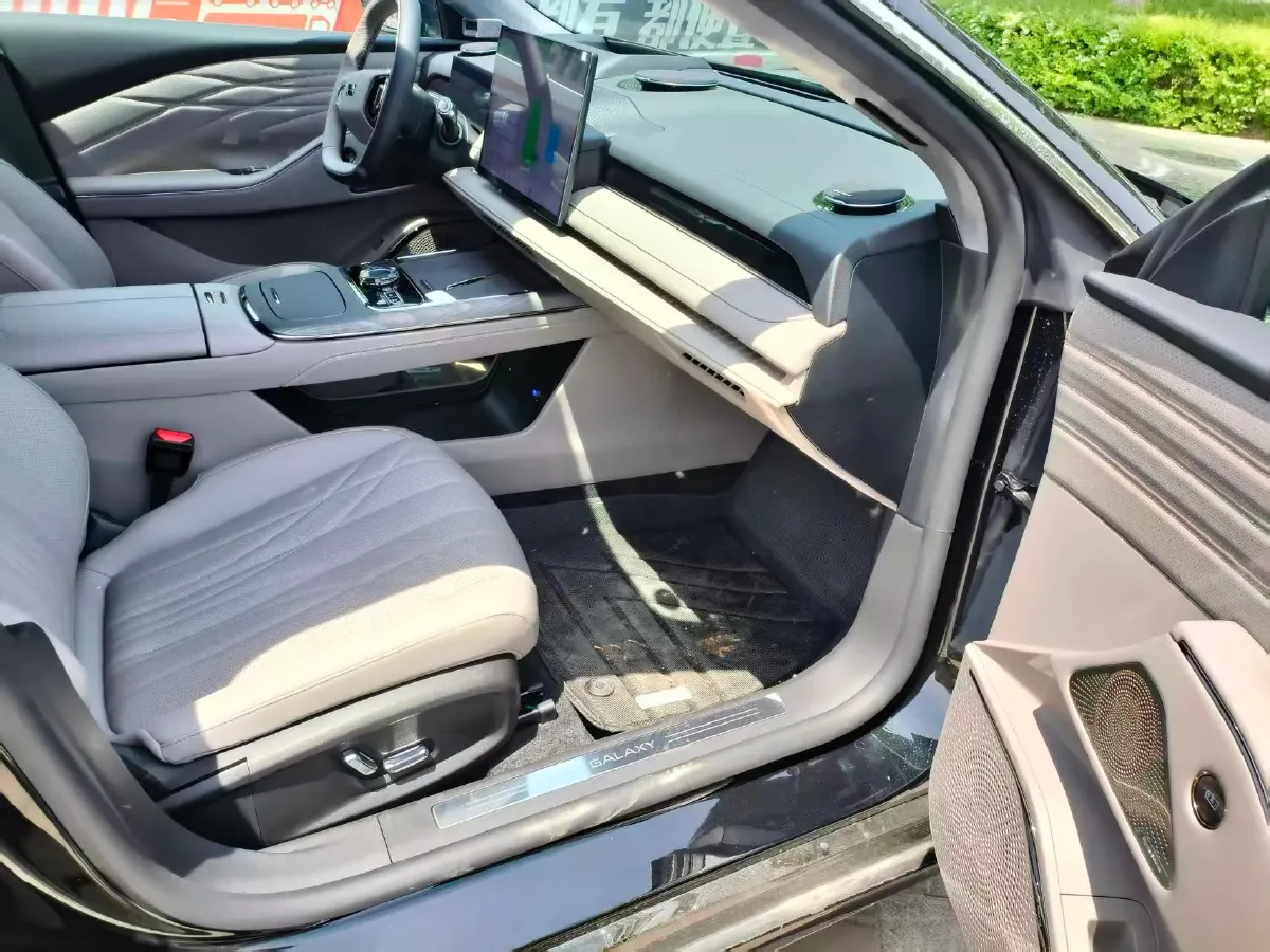2026 SinoTruck VGV PioneerV 2.0T 156HP L4 8AT,autocango,china used car exporter,china ev exporter,chinese used car exporter,chinese used ev exporter