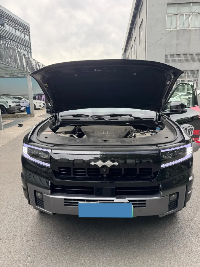 2025 FangChengBao Bao 8 2.0T 245HP L4 E-CVT PHEV 36.8KWH,autocango,china used car exporter,china ev exporter,chinese used car exporter,chinese used ev exporter