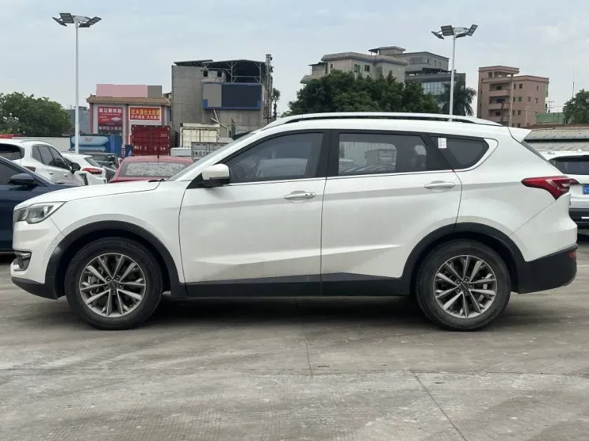 2018 MAXUS XinTu V80 2.5T 136HP L4 6MT,autocango,china used car exporter,china ev exporter,chinese used car exporter,chinese used ev exporter