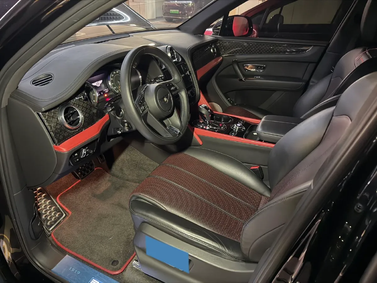 2018 Bentley Bentayga 4.0T 550HP V8 8AT,autocango,china used car exporter,china ev exporter,chinese used car exporter,chinese used ev exporter