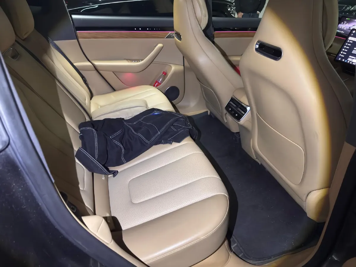 2024 HIMA R7 BEV 100KWH,autocango,china used car exporter,china ev exporter,chinese used car exporter,chinese used ev exporter