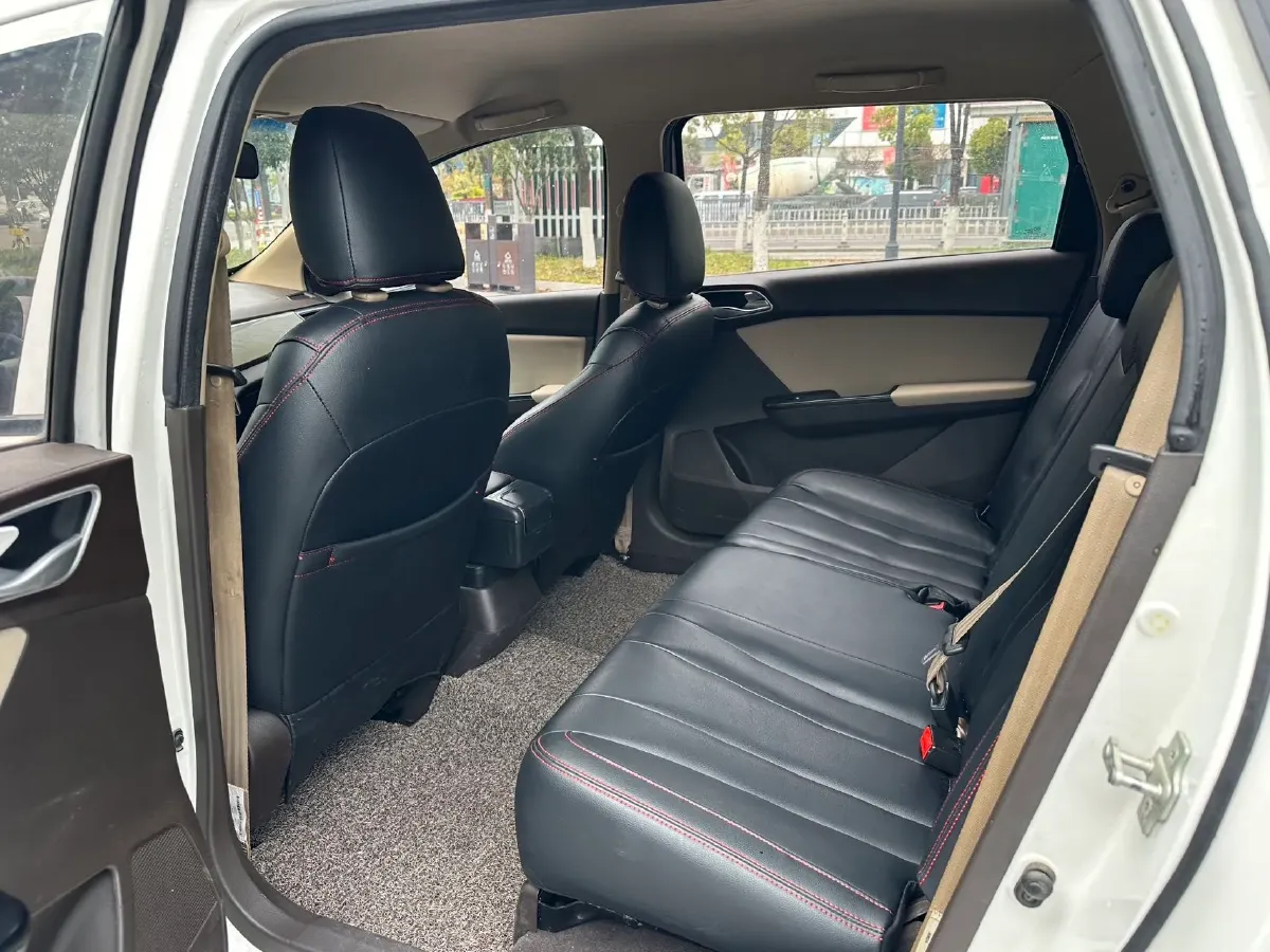 2019 JinBei XinYuan T32S 1.5L 102HP L4 5MT,autocango,china used car exporter,china ev exporter,chinese used car exporter,chinese used ev exporter