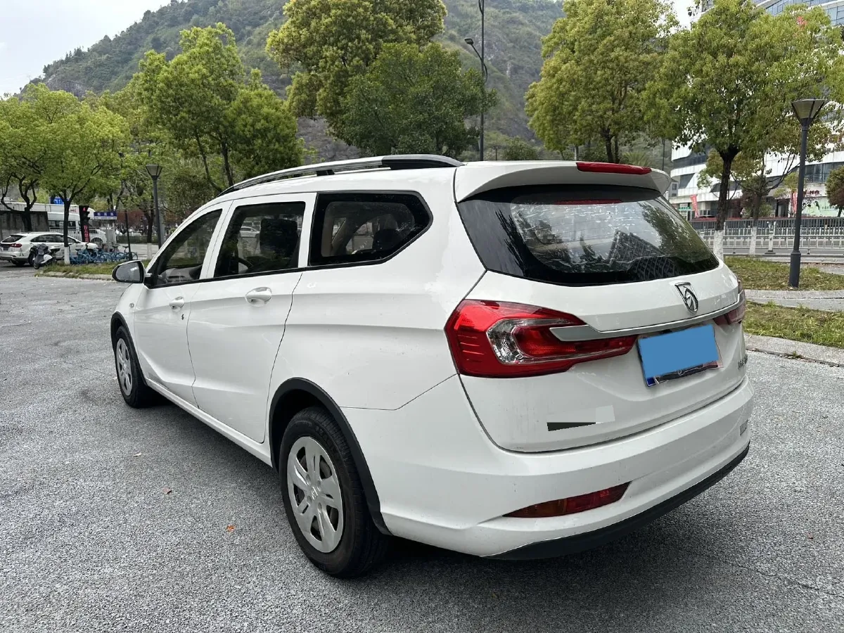 2019 JinBei XinYuan T32S 1.5L 102HP L4 5MT,autocango,china used car exporter,china ev exporter,chinese used car exporter,chinese used ev exporter